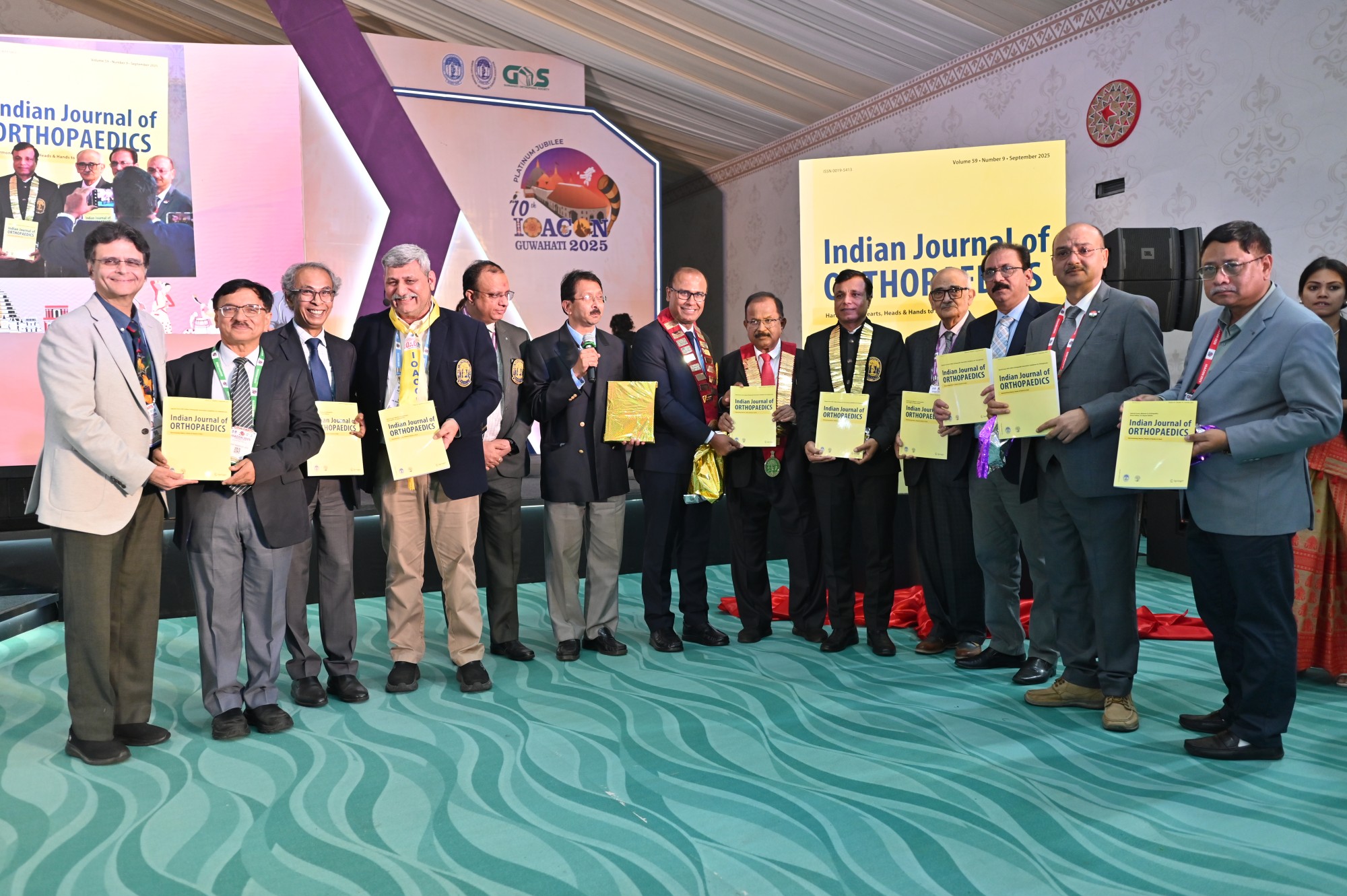 Pharmed along with IOA’s Osteoporosis Council release the new Indian Orthopaedic Association Guidelines for Osteoporosis at IOACON 2025