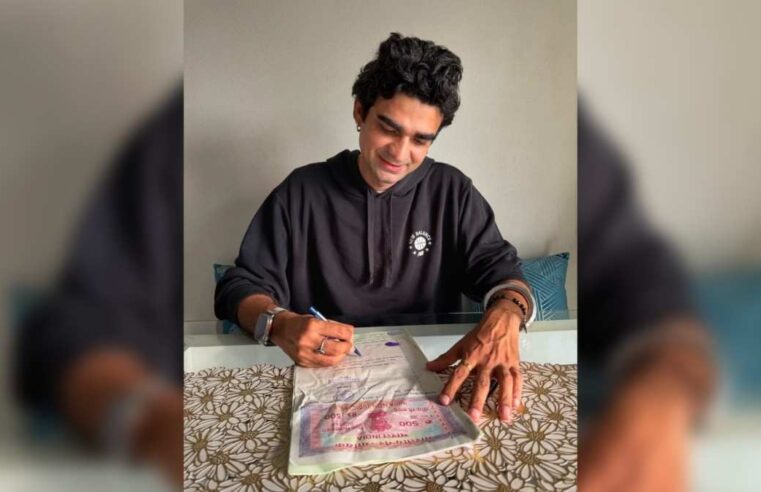 Baba KaranVeeR Signs His Second Book Deal with Srishti Publishers & Distributors