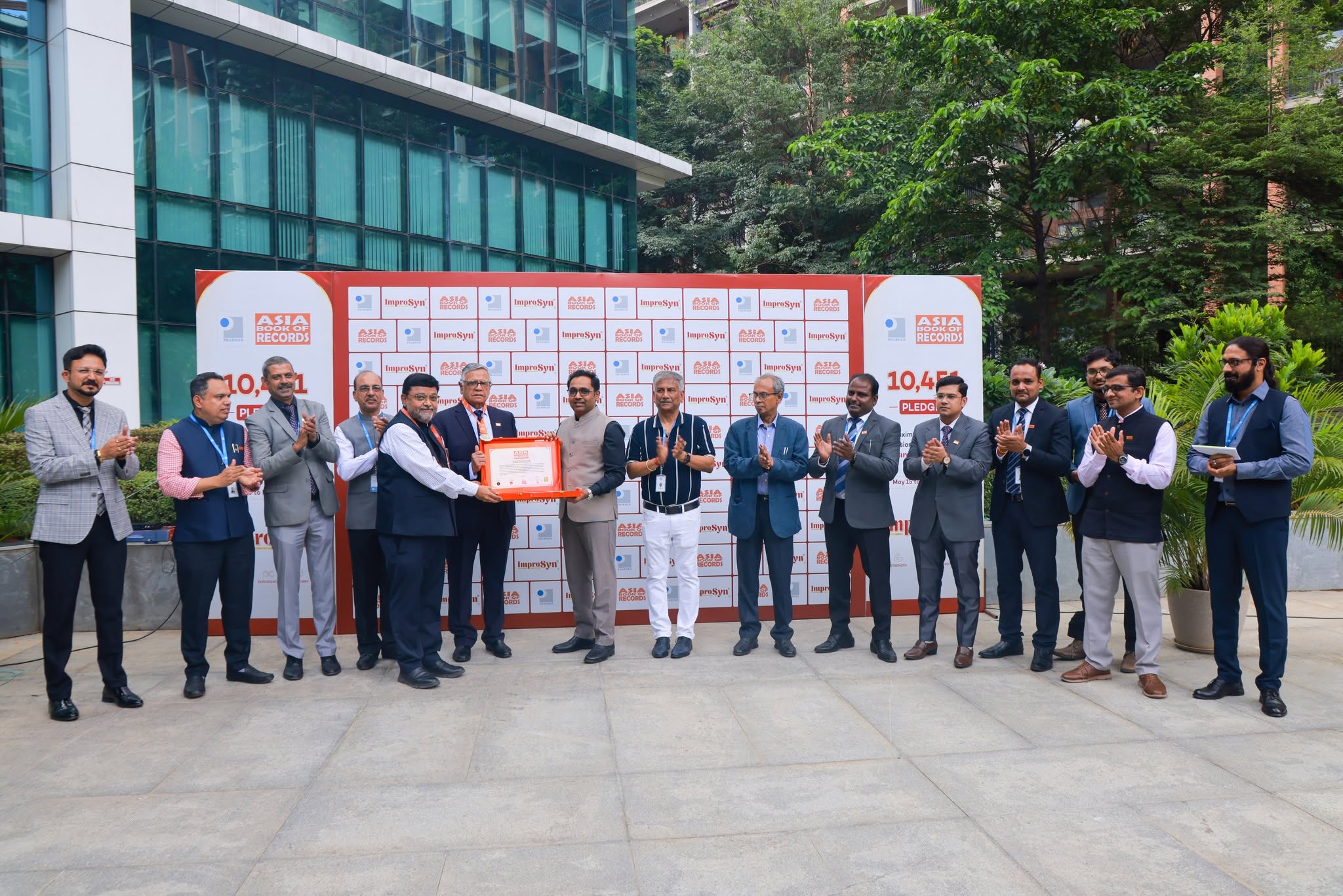 Pharmed Limited Enters Asia Book of Records with 10,451 Doctors Pledging to Screen and Manage Sarcopenia